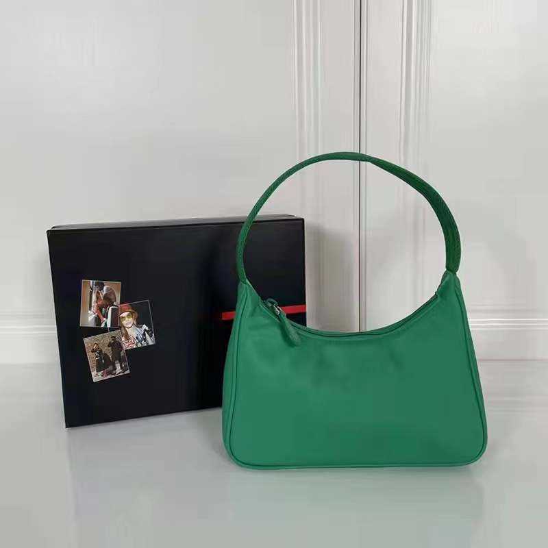 

2005 Luxurys Designers mini Nylon Bags handbags Shoulder Bag Pink Green Light Yellow Sky Wallets Purses Designer Women Bucket