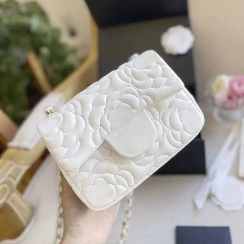 

18cm Mini Flap Designer Bags Solid Color Flower Embroidery Hard Genuine Leather Classic Handbags Pendant Decoration Metal Chain Crossbody Bags Ladies Shoulder Bag, Additional shipping