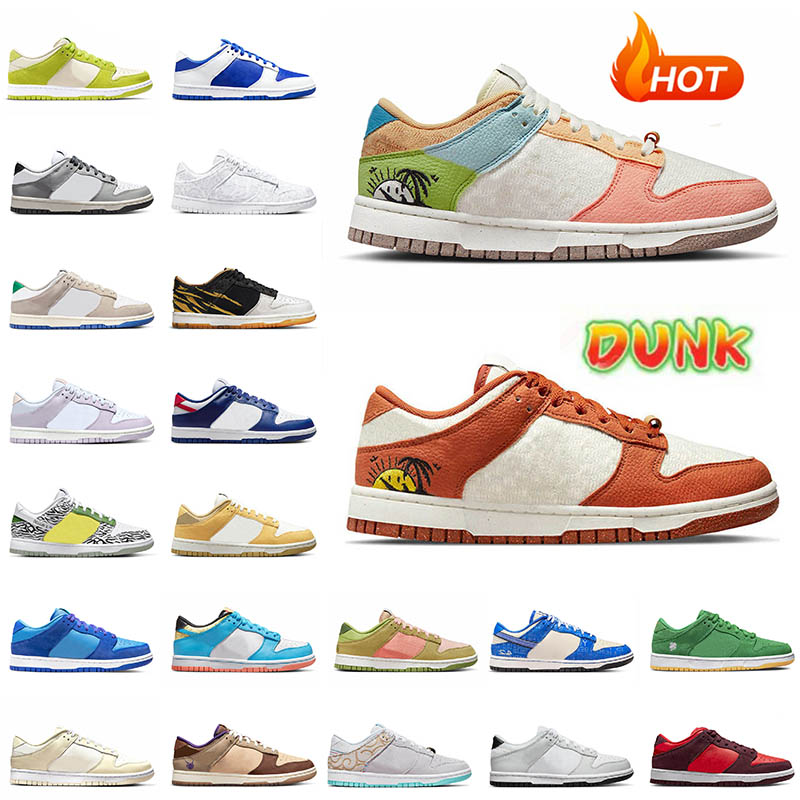 

Wholesale Mens Dunksb Running Shoes Fashion Flat Sun Club Cherry Green Apple Blue Raspberry Easter Siempre Familia Womens Skateboard Sneakers Trainers Size 36-45, B56 chunky 36-45