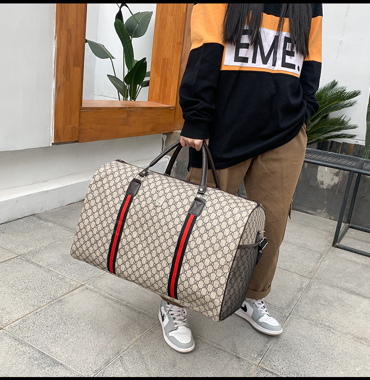 

Top Quality Large Capacity Duffle Bag Travel Bags Outdoor Leather Polyester Plain Print handbags Stripes Letter Soft Single Oversize GM Luggage Bag tao668, Withlogo