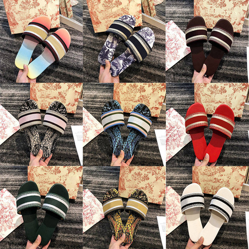 

Designer Womens paris Embroidered Slippers Brocade Girls Beach Flip Flops Embroidery Sandals luxury loafers mules Oblique woman Slipper Slides 35-42, Other colors contact me