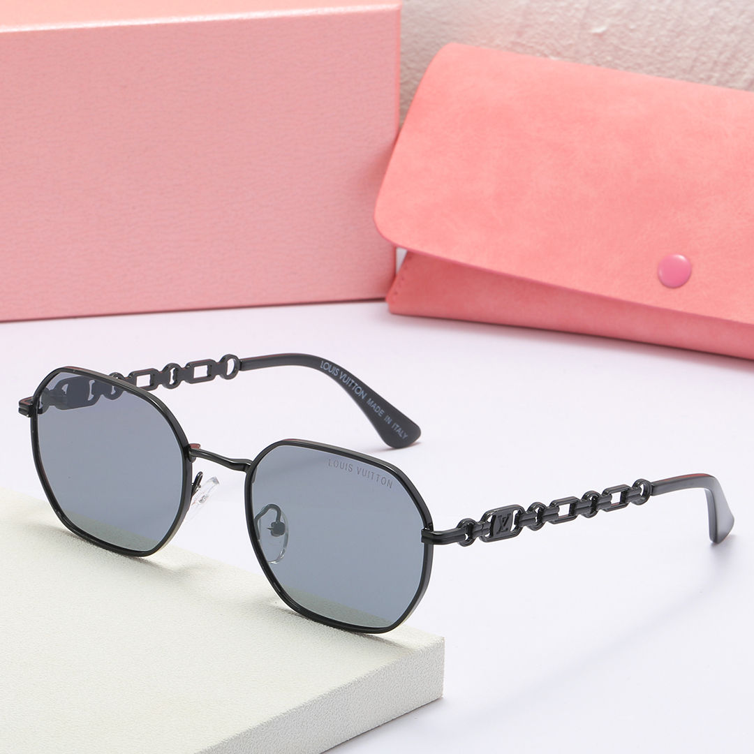 Lunettes de soleil de design pour hommes et femmes à la mode avec lentilles de couleur claire Cadre de personnalité Full Full Color Multipolor Fa