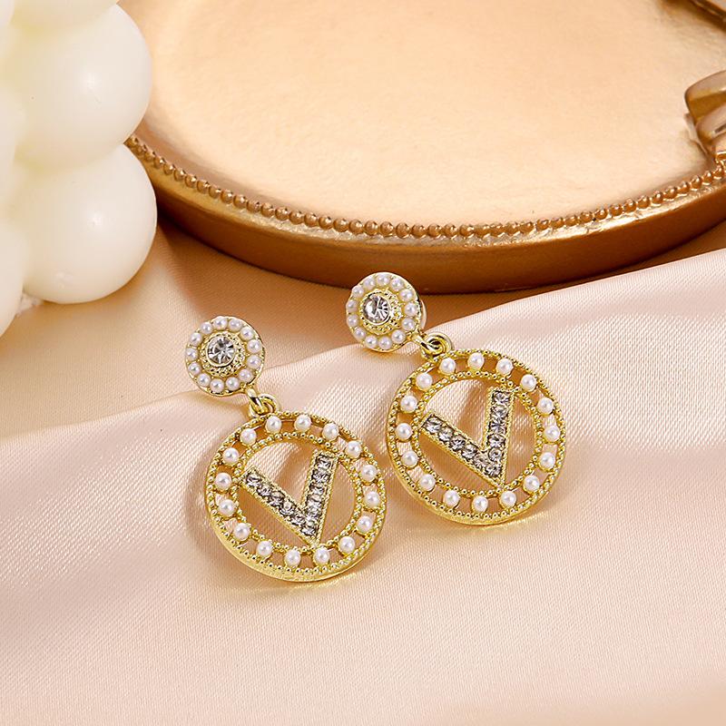 

Dangle & Chandelier Fashion Hollow Letter Butterfly Earrings For Women Luxury Micro Pave Zircon Pearl Femme Charm Party Jewelry GiftDangle