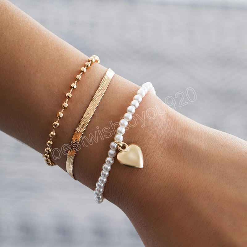 

Vintage Heart Pendant Pearl Chain Bracelets Set on Hand for Women Goth Charm Bangles Wedding Jewelry Gift