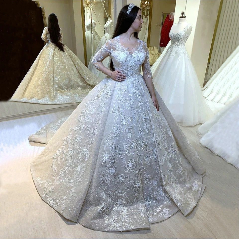 

Arabic Lace Wedding Gowns Appliqued Long Sleeves Ivory O Neck Bride Dresses 2022 Marry Muslim Dubai Princess White Wedding Dress, Red