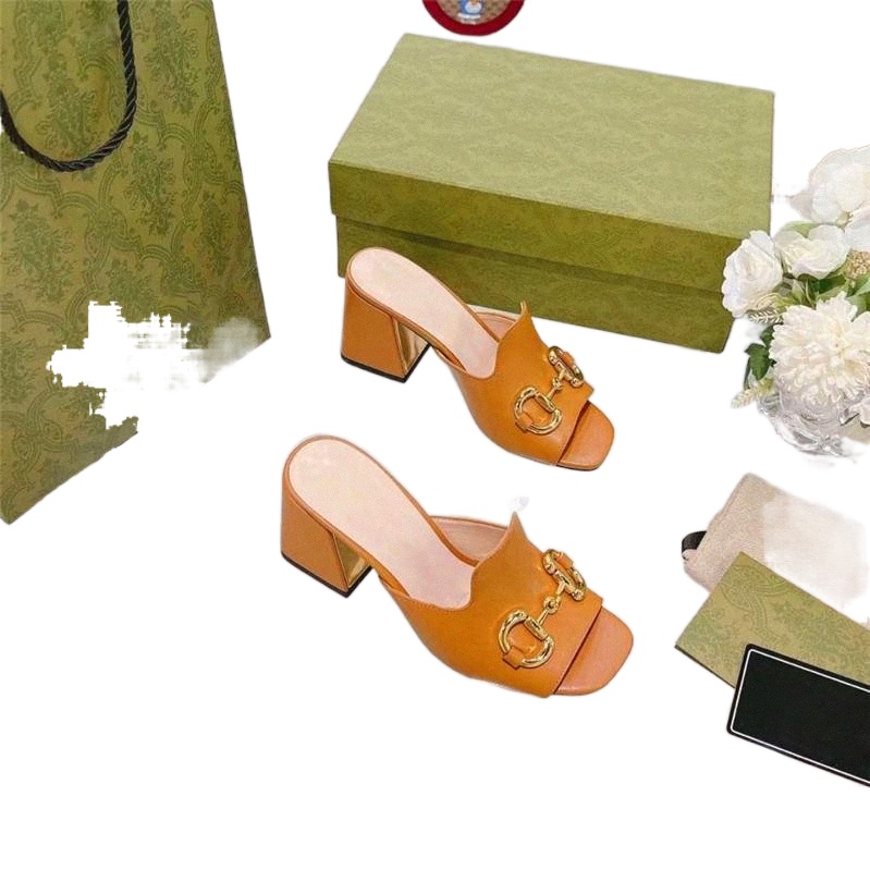 

2022 designers Cost-effective Women Sandals Star Same Style Classical Double Buckle Slippers Beautiful European Flat Replaceable Shoes High-heeled 55mm 73m