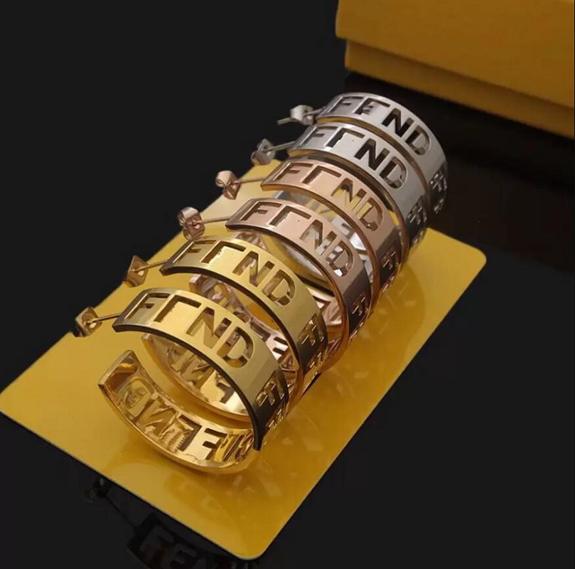 

Fashion Women Designer Stud Earrings Gold Silver Rose Hardware Engraved Hollow Out Letter C-shape Hoop Earrings