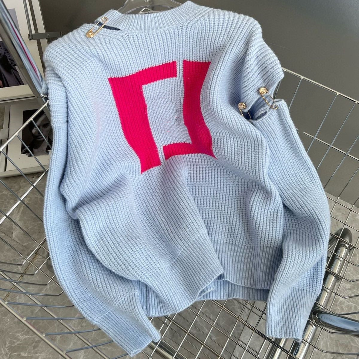 Women Sweatshirts Sweater Designer Clothers Autumn And Winter New Style Pullover With Letter Metal Pin Buckle Holes Knitwear Fasion Free Size Blu