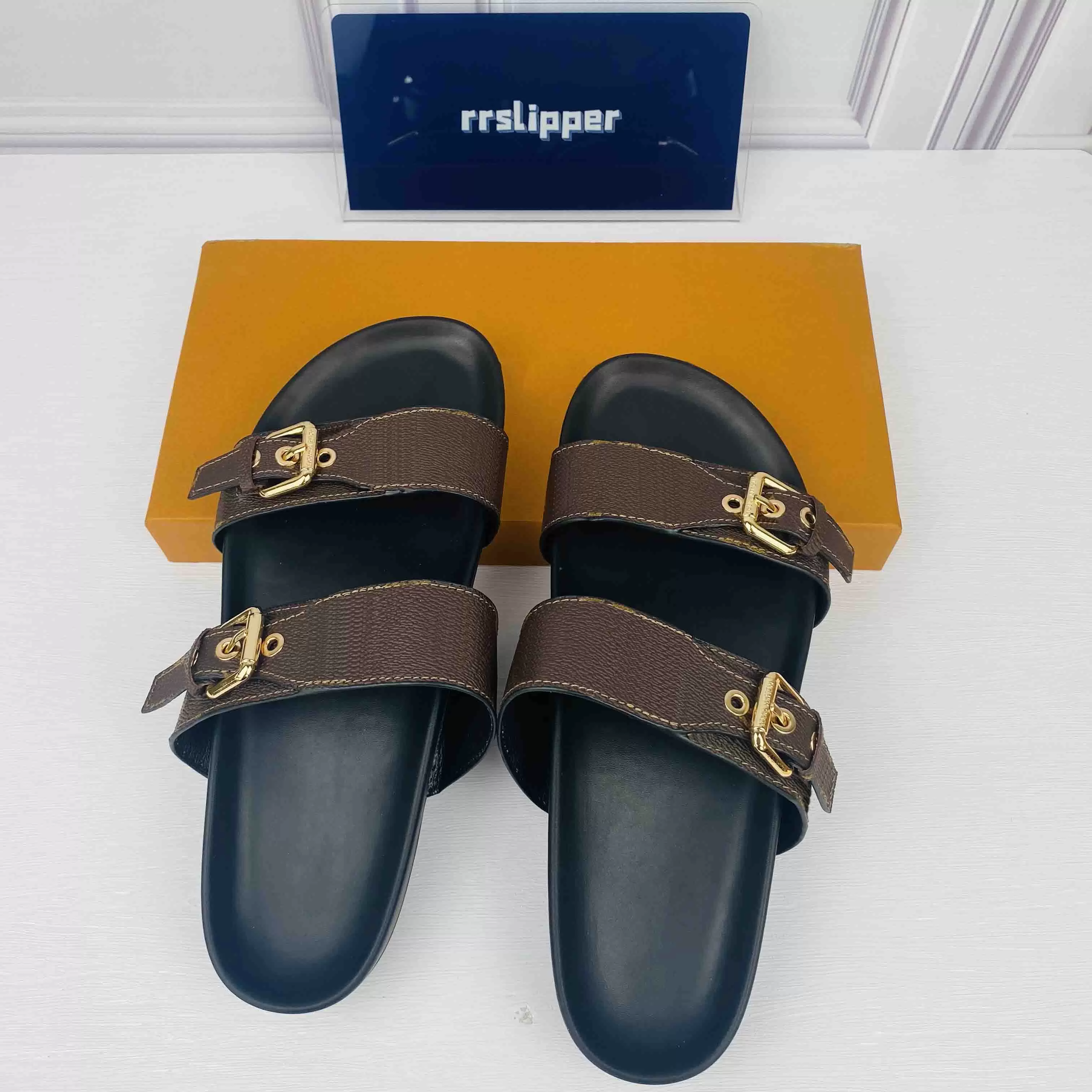 

Slippers BOM DIA FLAT MULE 1A3R5M Sandals With Adjustable Gold Buckle Ladies Men Beach Summer Slippers Double Breasted Size 35-45