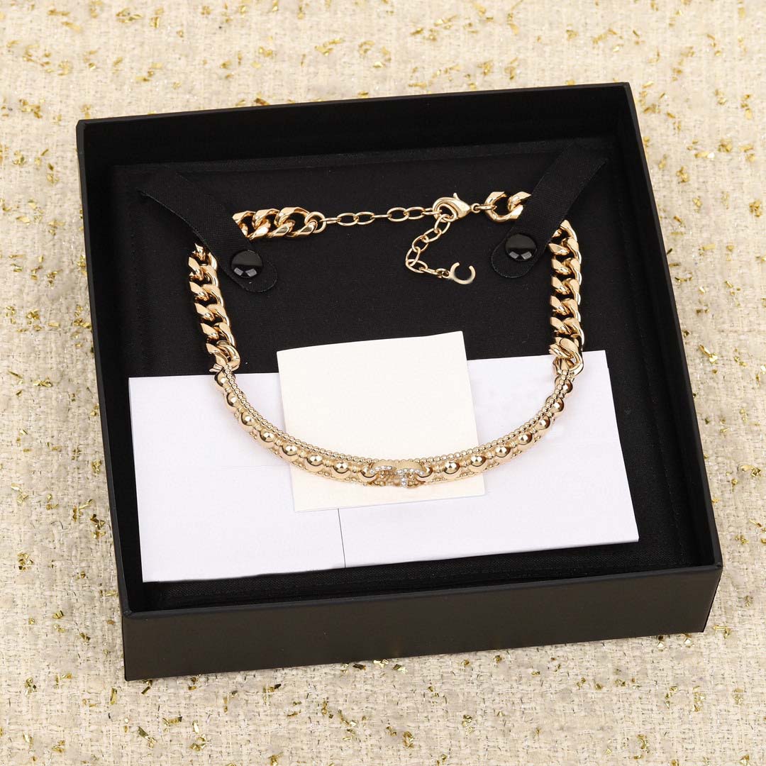 

2022 Top quality Charm pendant necklace Choker with diamond in 18k gold plated for women wedding jewelry gift have box stamp beads design PS7960