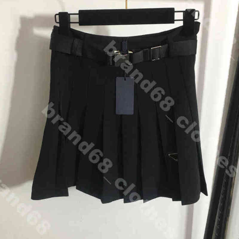 

designer women pleated skirt shorts hip wrap sexy slim miniskirt dress summer cotton short dresses triangle logo p ada brand high end female Apparel album