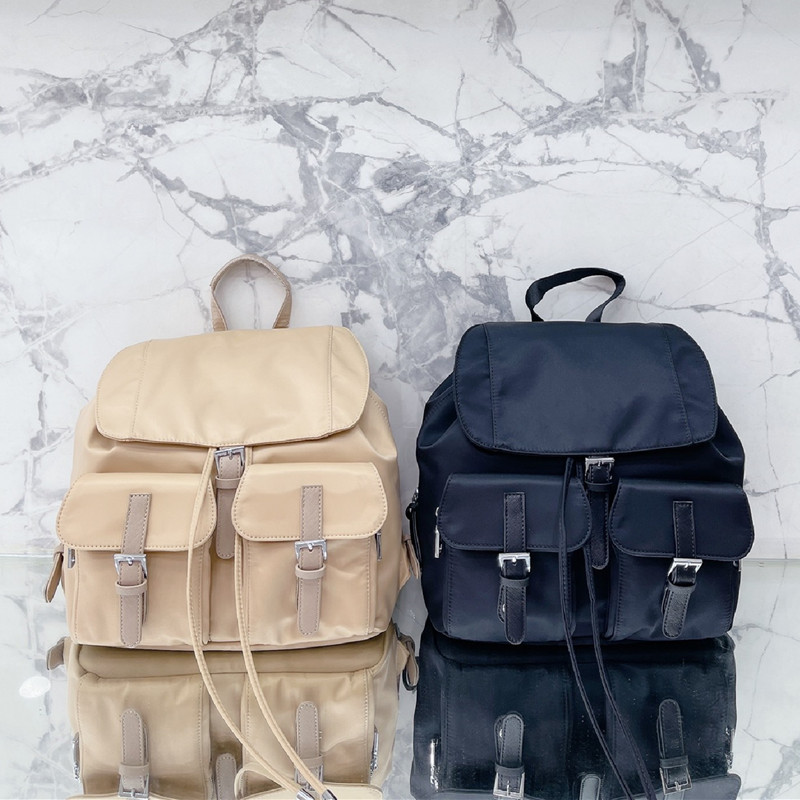 

5A Quality Woman Man Nylon Backpacks Designer Backpack Students School Bags Fashion Outdoor Back Pack Triangle Travel Bags Pockets 2022, Pda l0g0