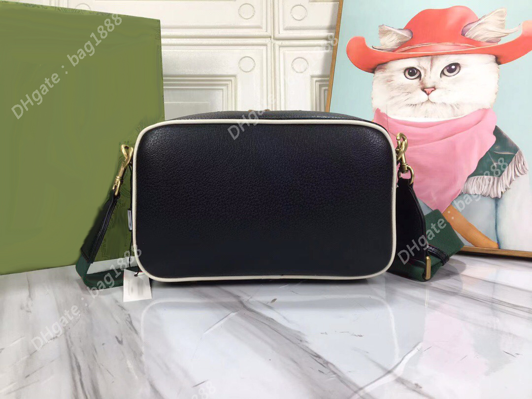 

Designer Camera Bag: Luxury Splicing, One-Shoulder Messenger for Fashion Lovers, White