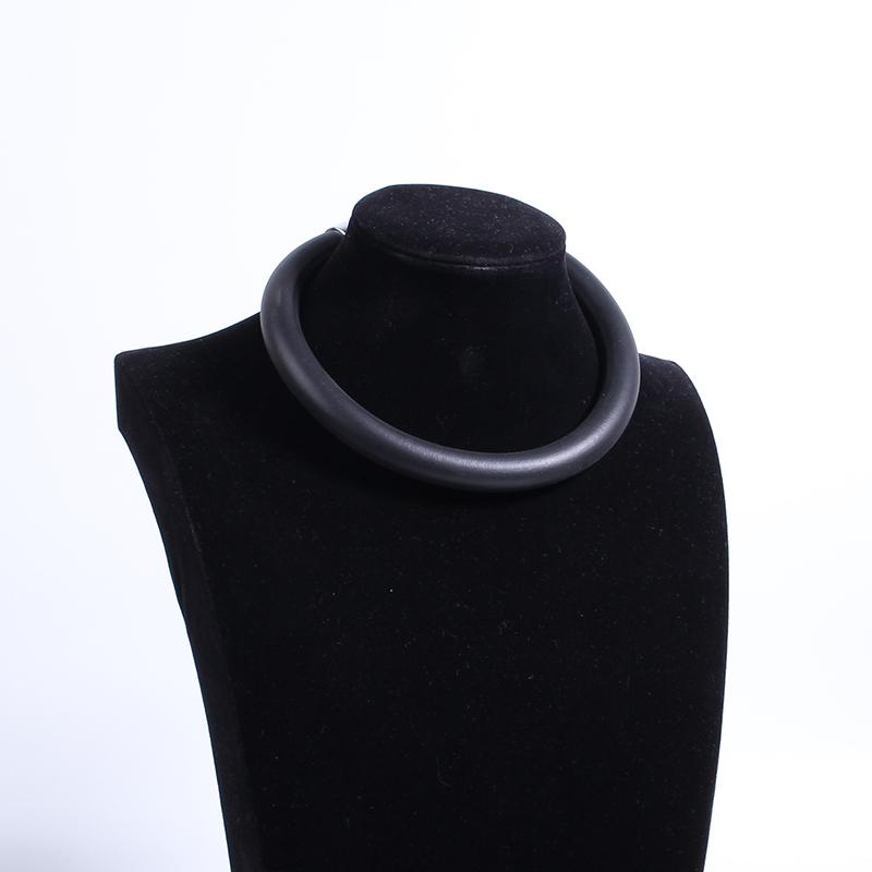 

Chokers YD&YDBZ Choker Necklaces Women Short Sweater Chains Rubber Meterial Handmade Jewelry Simple Necklace Accessories Wholesale