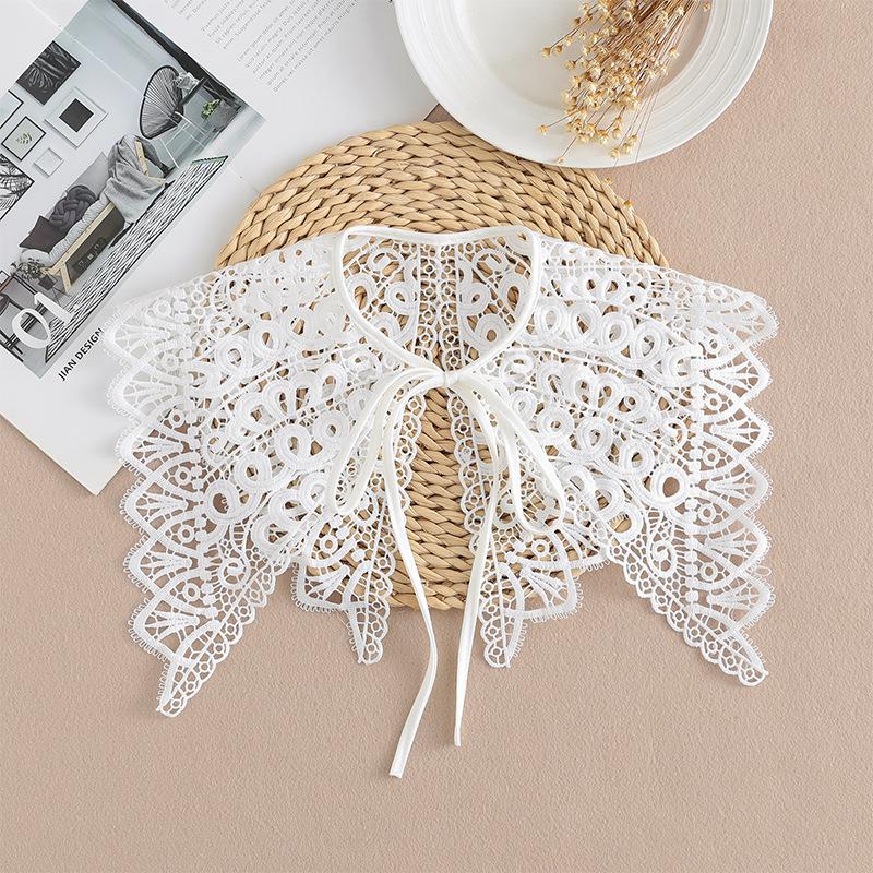 

Bow Ties Fashion White Fake Collar Shawl For Women Shoulder Wrap Hollow Out Floral Lace Necklace Lapel Blouse Embroidery False