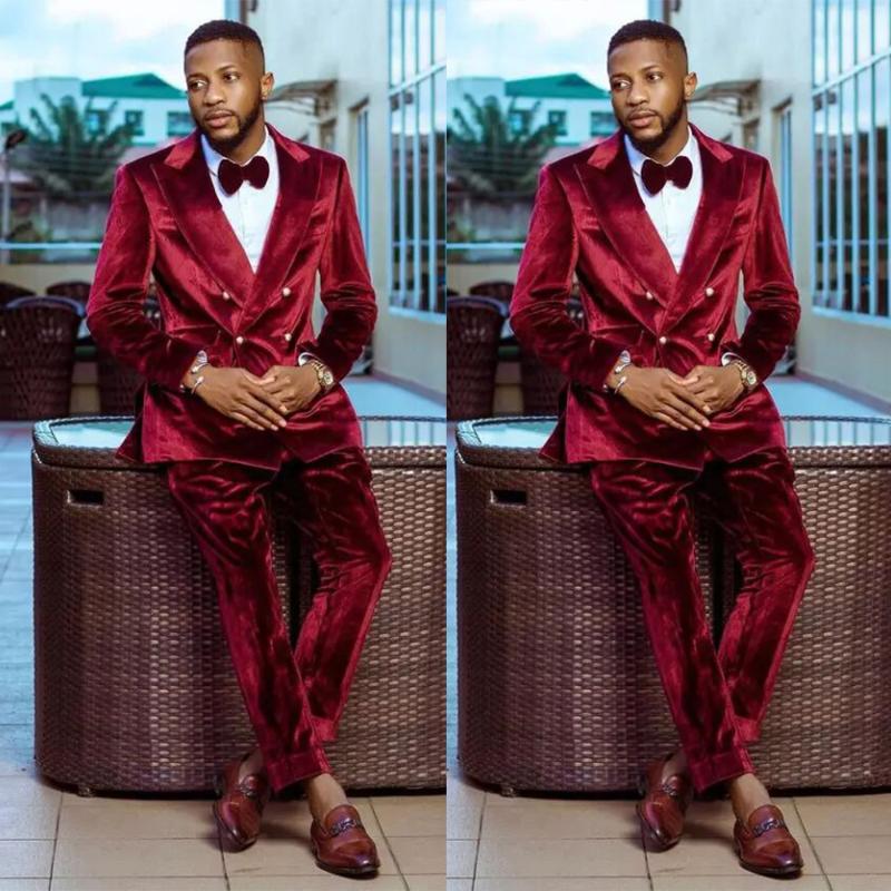 Costumes pour hommes Blazers Mode Hommes Blazer en velours rouge Custom Made Peaked Revers Double Breasted Loose Jacket Pants 2 Pieces Party Dres
