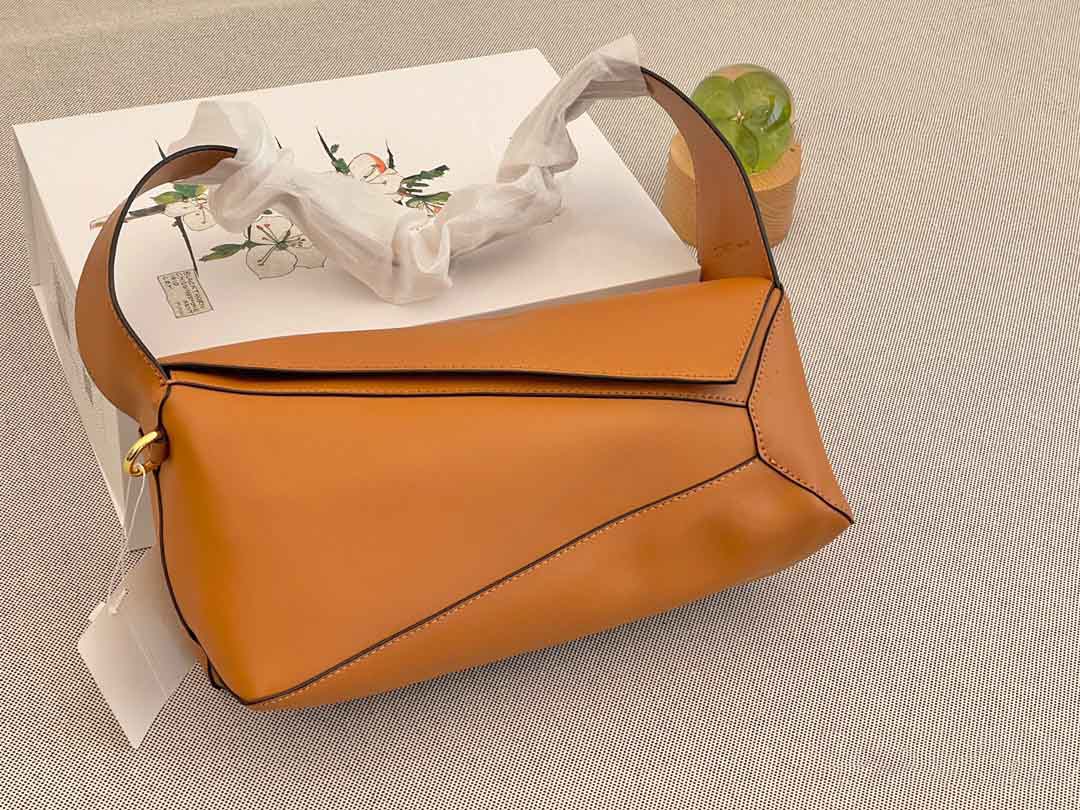 

Designer Bag Lowes Crossbody bag Small Puzzle bags in soft grained calfskin Fashion shoulder-bag Leather Evening-Bags zipper Handbag Boston-Bag M41112 Purse, 1 28x16