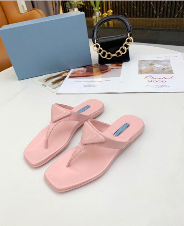 

New women's summer low heel fairy sandals fashion fine heel versatile shoe net red square flip-flops