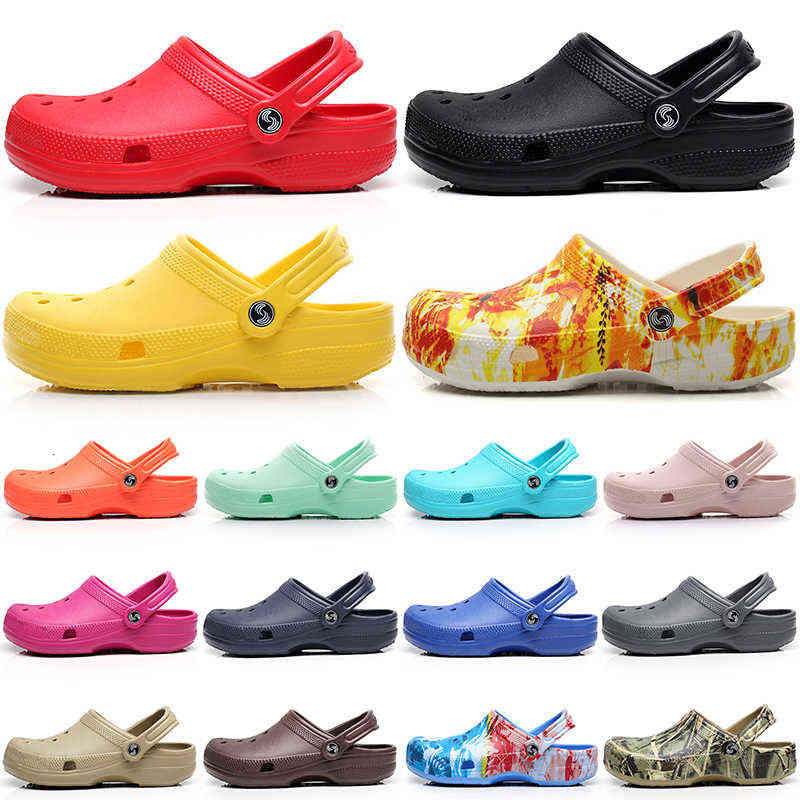 Nice Clog Slides Chaussures Men des femmes pantoufles Sandales de plate-forme de créateurs SALLAGES SUMME BEACH SUAGHER