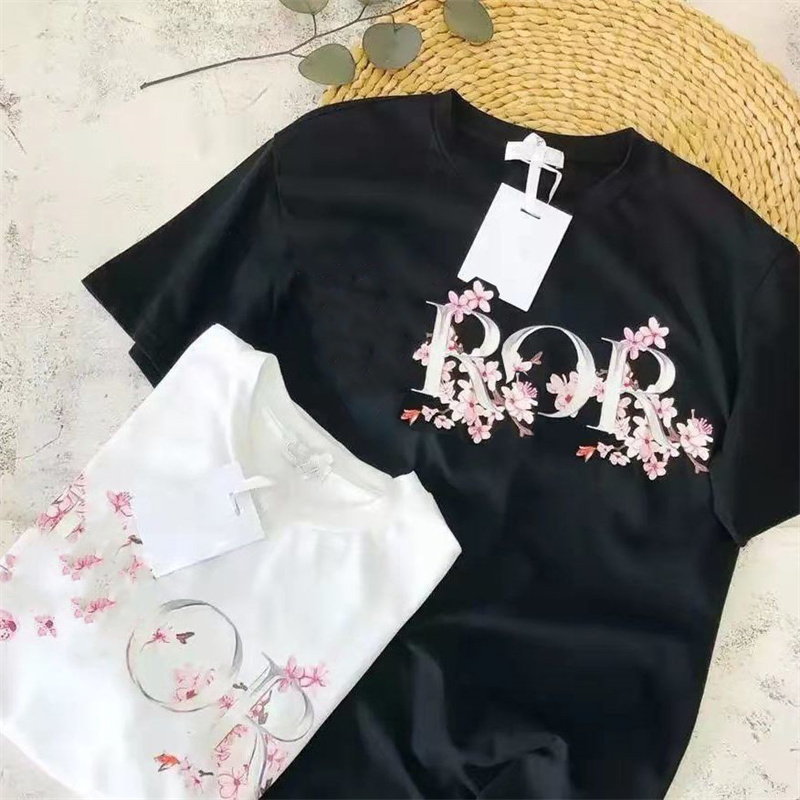 

Designer Luxury brand Women s Tees Plus Size T shirt 100% cotton summer fashion casual couple short sleeve hip hop print round collar black and white S-XXXXXL 04, Price difference