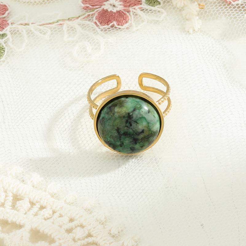 

Wedding Rings Vintage Tibet Boho Silver Color Green Resin Stone For Women Party Turquoises Antique Big Oval Carved Flower RingWedding