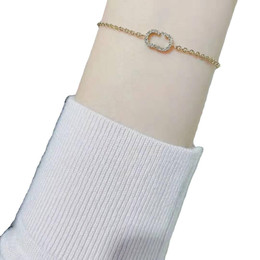 

Women Classic link chain bracelets 18K gold plated alphabet designer bracelet
