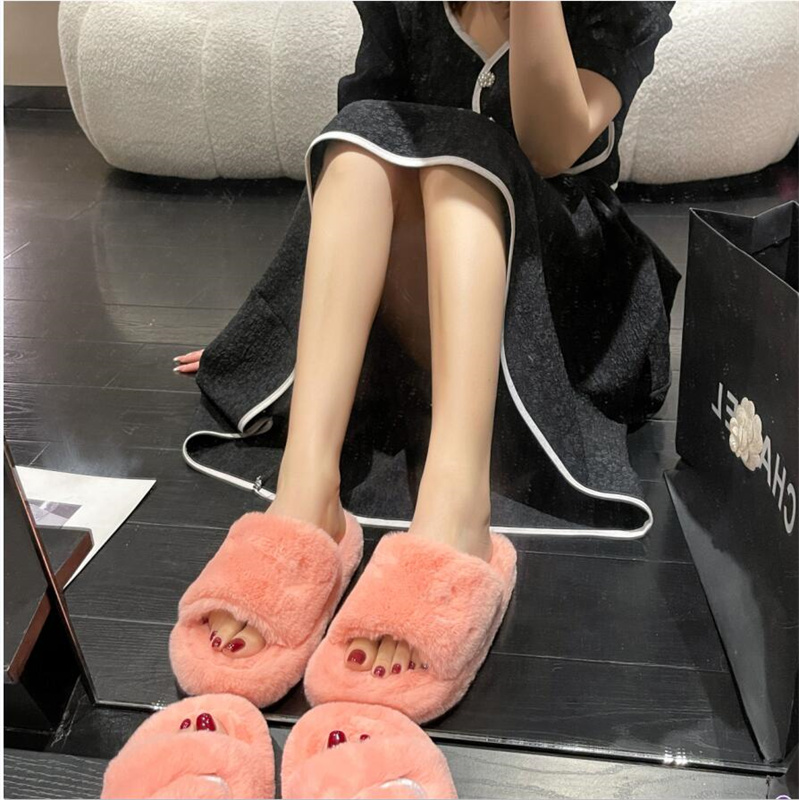 

Lambswool Embroidered Slippers Blue Red Black Open Toe Winter Comfortable Lazy Mules Shoe Top Quality Fur Sapatos Soft Slide