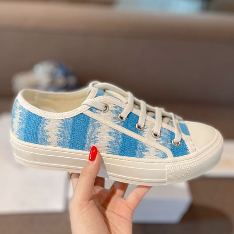 

Spring and Autumn Women's Sports Shoes Fashion Soft Breathable Casual Shoes Lightweight Running Shoess Black