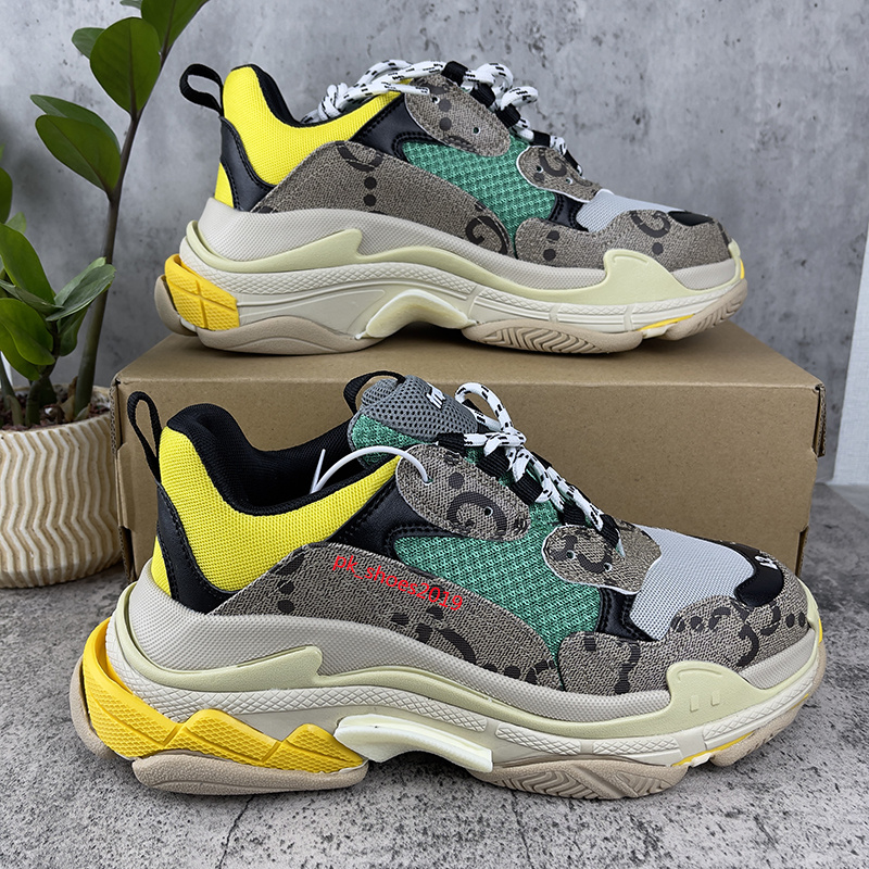 

2022 triple s men women designer casual shoes platform sneakers black white grey red pink blue green Light Tan oreo mens trainers sports fashion tennis, Customize