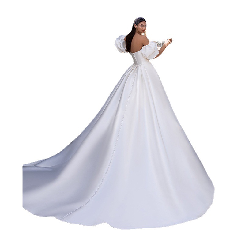 

Satin Off the Shoulder Wedding Dress Grand Party dress with a heart collar Bridal Gowns, White