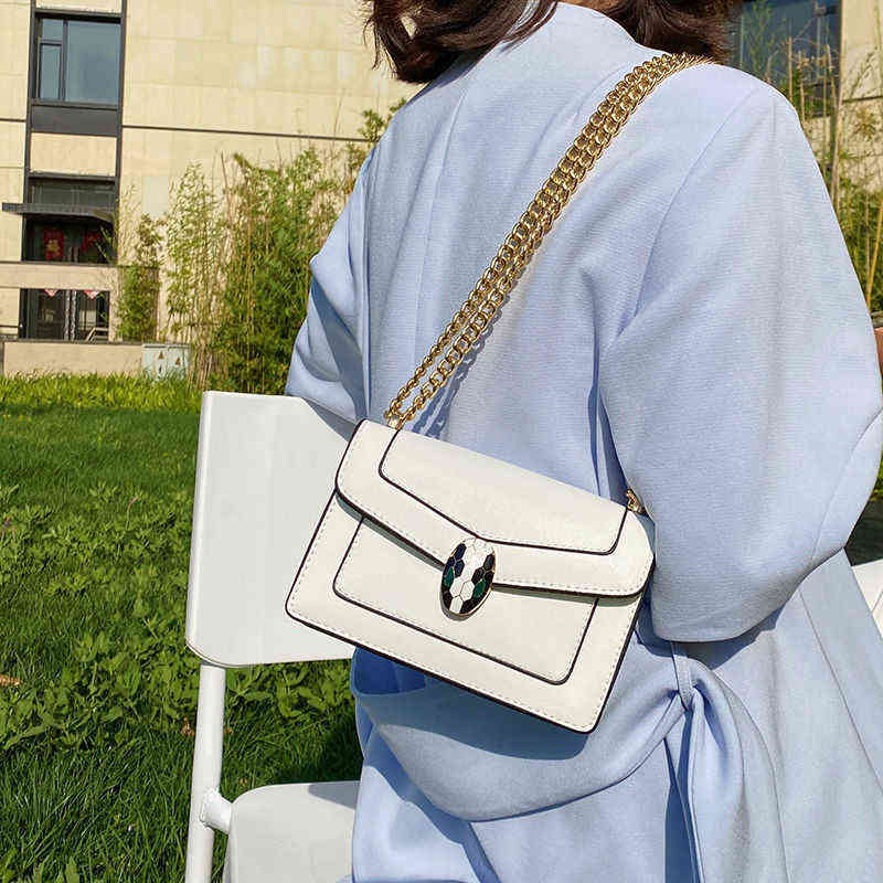 

Texture bag women new simple retro underarm chain One Shoulder Messenger Bag portable small square Purses, Sky blue