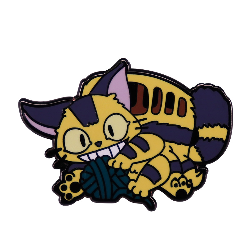 

My Neighbour Totoro Catbus Enamel Pin with Yarn ball badge funny playing cat bus Brooch Miyazaki Ghibli Anime meme accessories, As picture