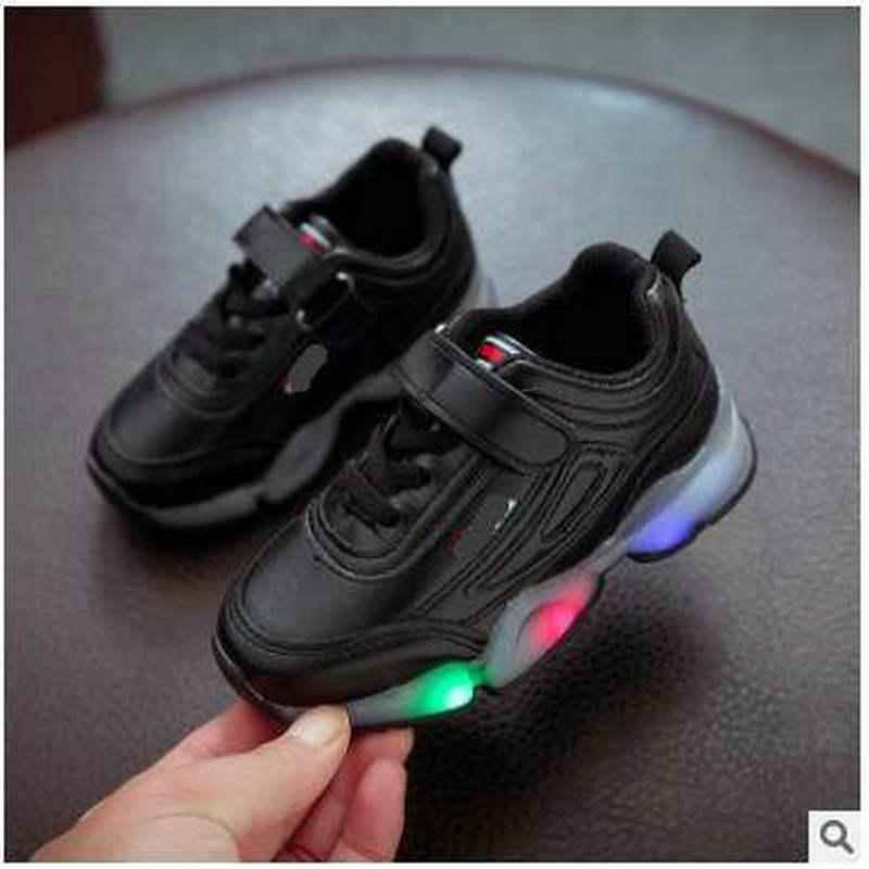 

Athletic & Outdoor LED Children Glowing Shoes Baby Luminous Sneakers Boys Lighting Running Kids Breathable Mesh Size 21-30Athletic, Black