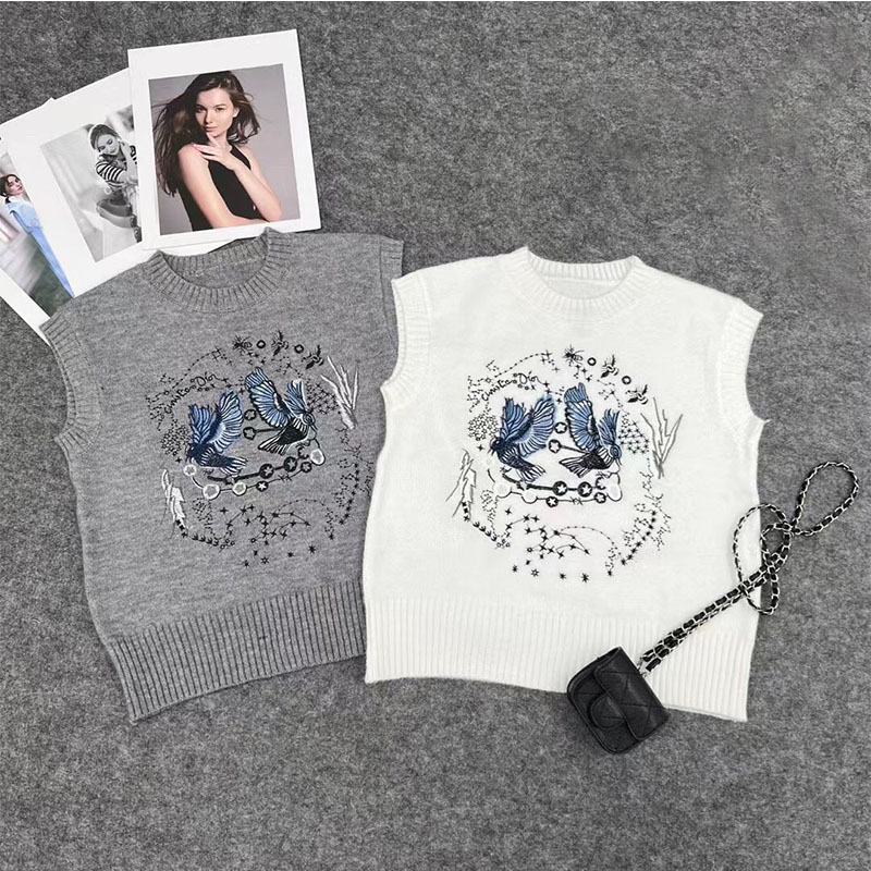 

2022 Women' Tanks Embroidery Pattern Sleeveless O-neck Sweater Women' Ladies Pullover Knit Loose Tank Tops, Gray