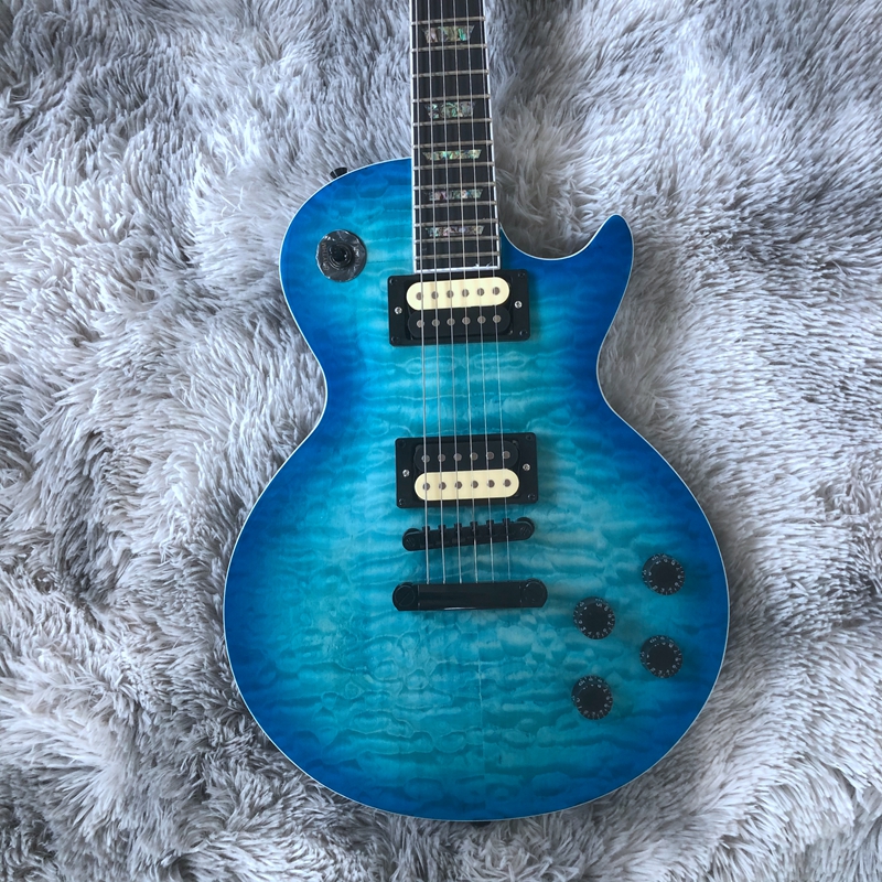 2022 ans populaire nouvelle arrivée couleur bleue guitare électrique en gros de Chine touche en bois d'ébène dessus matelassé sur guitare
