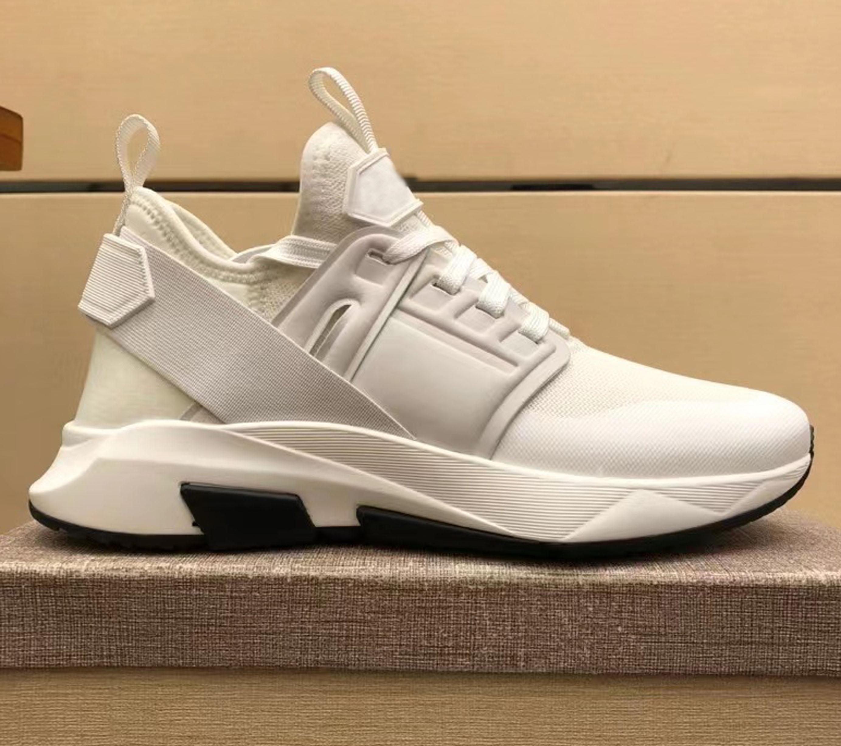 

Highest quality Sneakers Running shoes men chaussures de designer FRIENDLY JAMES SNEAKER FORD sports TOM Christmas Casual A2