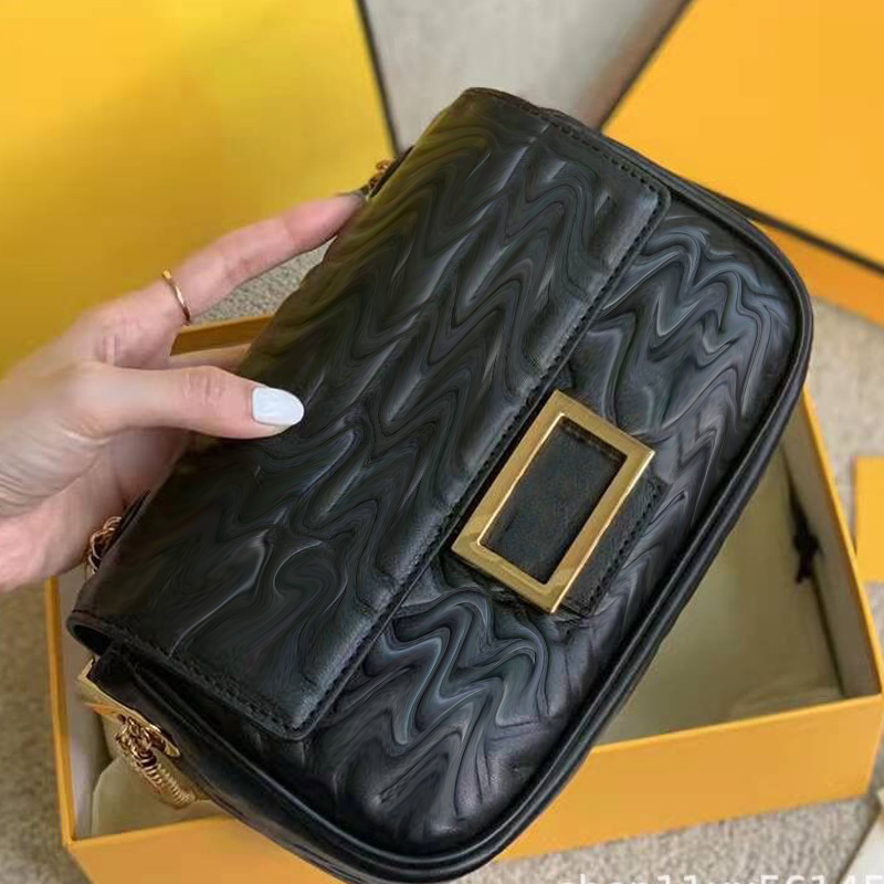 

Women Luxurys Designers Bags Handbag Lambskin 3D Embossed Pattern real leather Handbags chain Cosmetic messenger Shopping shoulder bag Classic Crossbody Clutch, Black