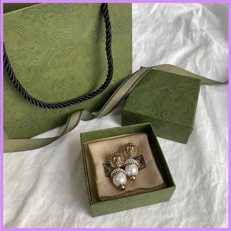 

Street Fashion Women Studs Earrings Luxury Designer Jewelry Pearl Lion Earring Ladies Ear Retro High Quality Designers
