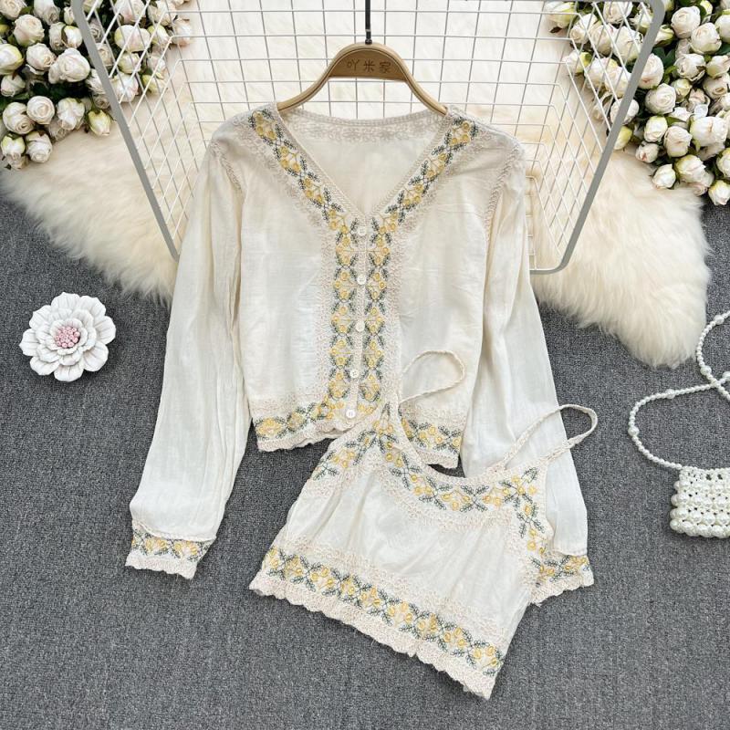 

Women's Jackets Fashion Embroidery Flower Single Breasted Shirt Cardigan With Suspender Vest Spring Summer Women Versatile 2 Tops HarajukuWo