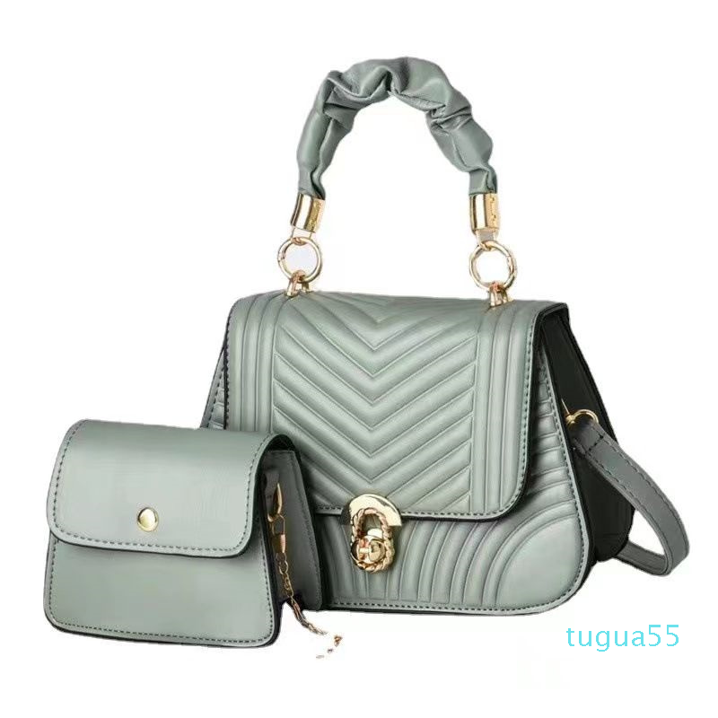 

Designer Bags Leathe Textured and Stylish Crossbody Bag 22CM, Black