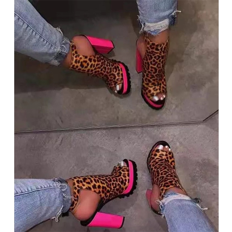 NAN JIU MOUNTAIN 2020 Printemps et été Talons hauts Femmes Bottes Sandales Talon épais Plate-forme confortable Sandales à bout ouvert Y200702