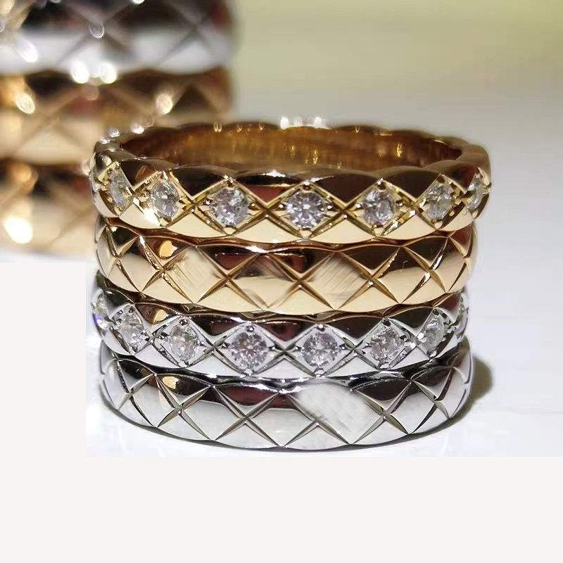 

Fashion Classic Titanium Steel Couple Rings 18K Gold Plated Lozenge Band Ring Gifts Couples Valentine's Day Comfort Fit, Size 5-10