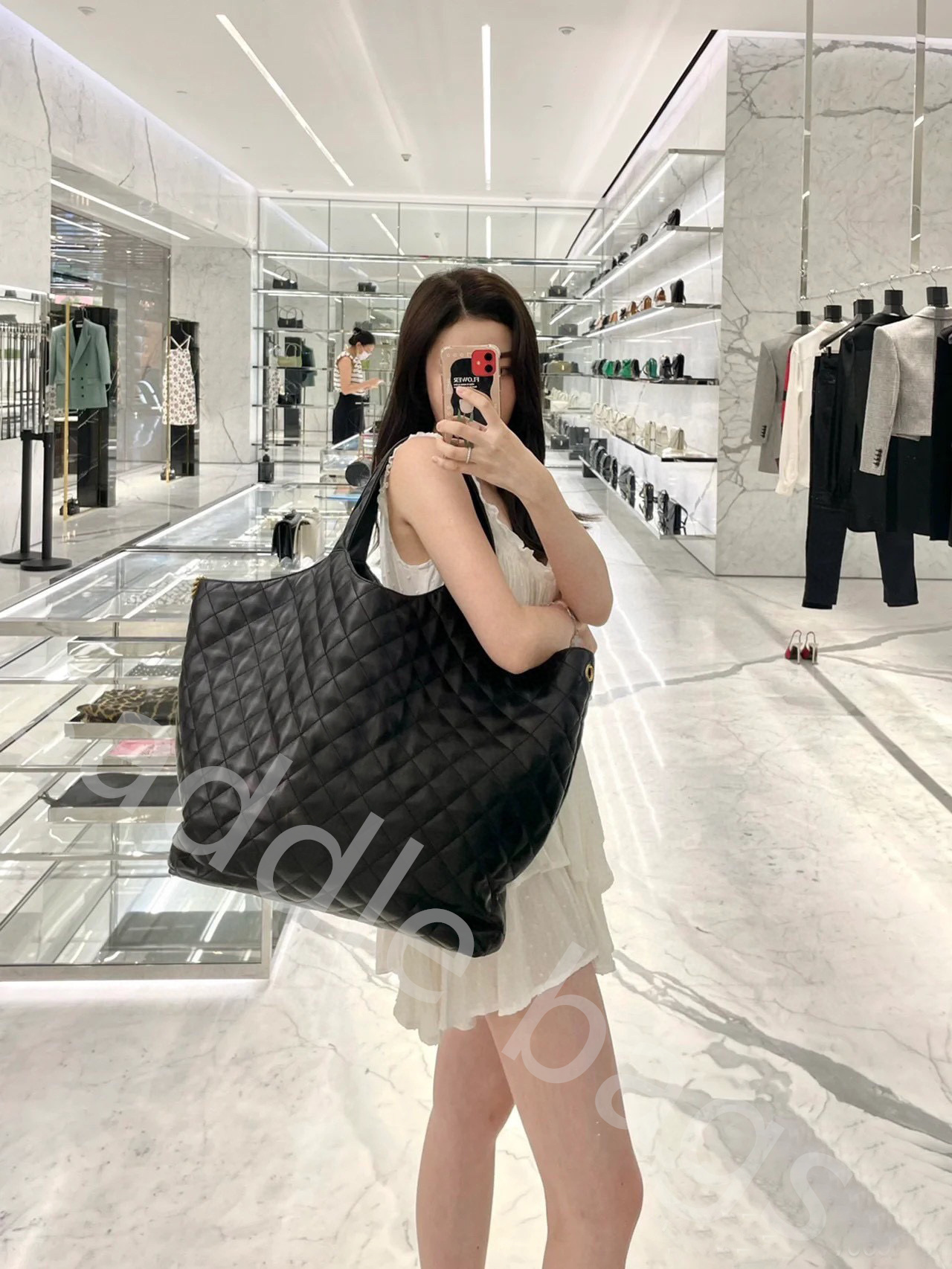 

icare maxi shopping bag in quilted lambskin fashion toggle closure featuring a ermovable Women bags Ladies Purse letter Handbags Style Large fashions totes wallets, Color m