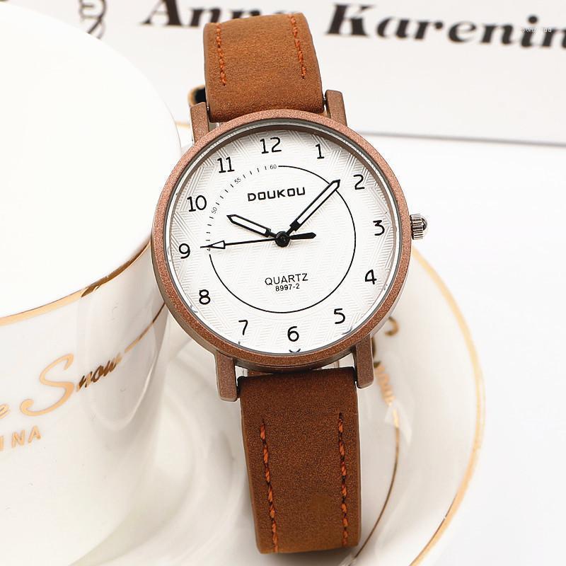 

Wristwatches Ladies Designer Vretro Leather Women Bracelet Watches Brown Retro Simple Quartz Woman Clock Fashion Small Dial Female Wristwatc, Green