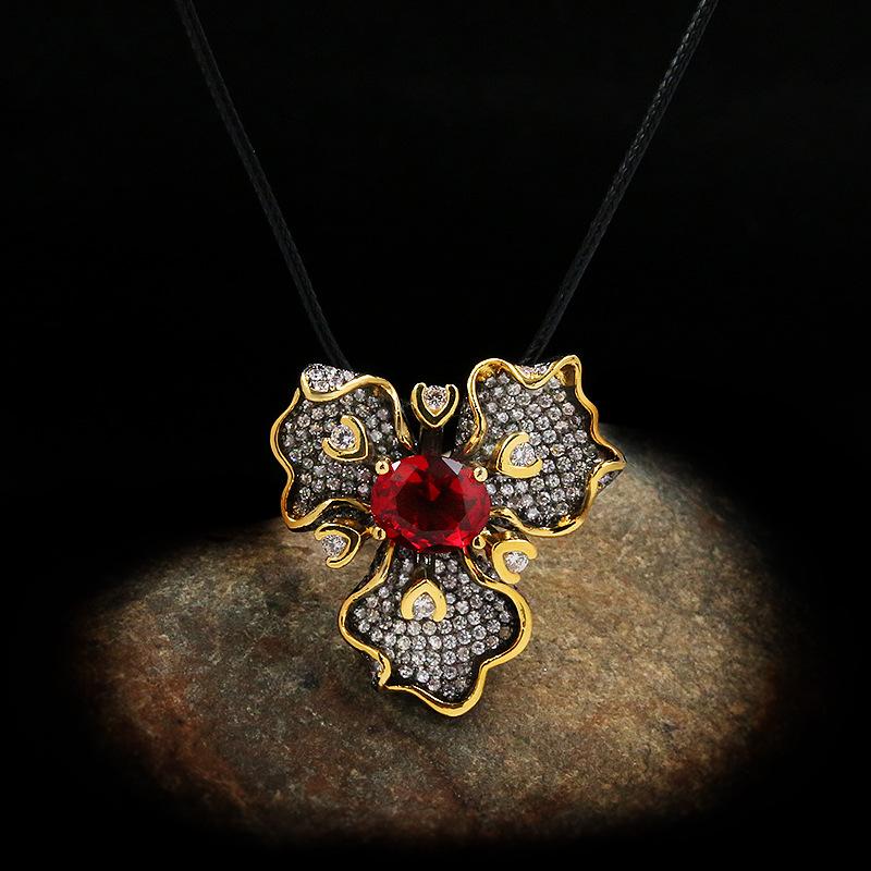 

Other Exaggerated Black Gold Two-tone Flower Inlaid Red Gemstone Pendant Necklace 925 Silver Ladies Luxury Jewelry NecklaceOther