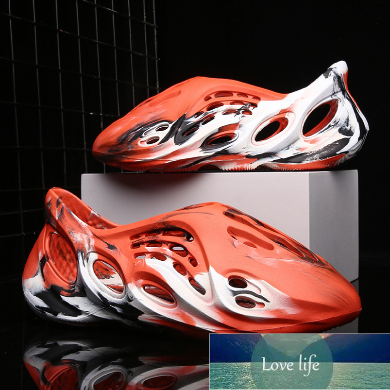 

Roman Beach Sandals Hole Shoes New Camouflage cool Men's and Women's Casual Sneakers Non-Slip Summer the character designs, As pic