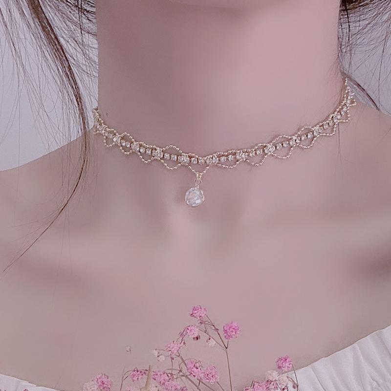

Other Ins Lace Design Charm Plated 14K Gold Women Necklace Bling Shining Zircon Choker For Jewelry Wedding BijouxOther