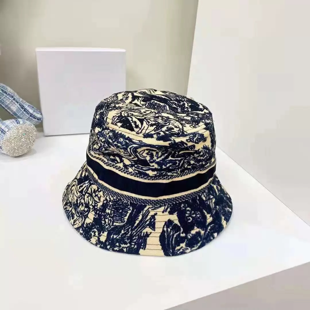 

Man Woman Bucket Hat Designer Sun Hats Women Strap Adjustable Caps Front Back Wear Breathable Traveling Summer Sun Protection Casquette 6666