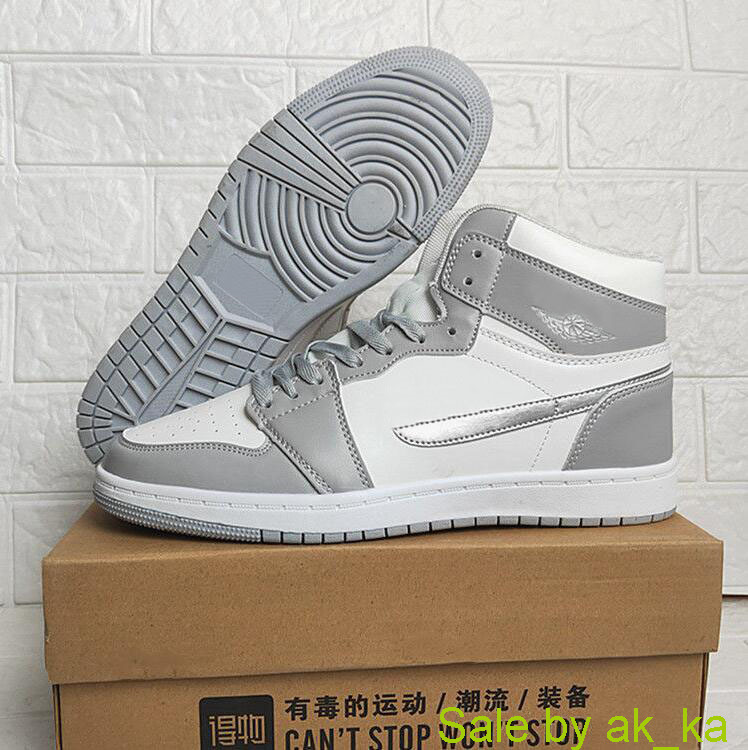 

Jumpman 1 Silver Grey Court Women Basketball Shoes Sports Retro Sneakers Dress Shoe, Bubble film