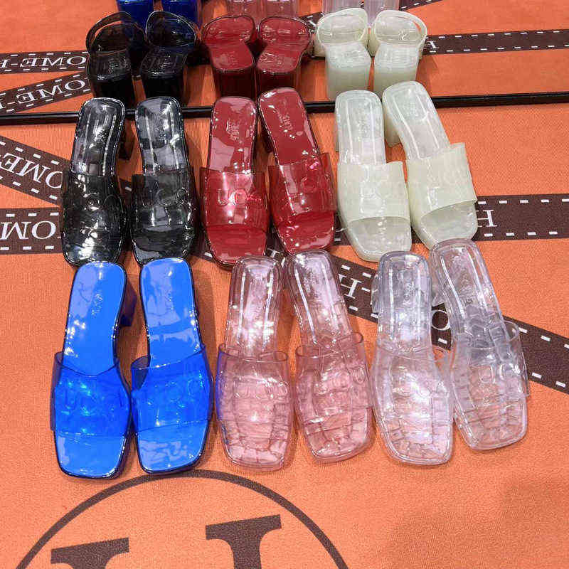 

2022 new summer daily beach thick heel crystal transparent sandals candy color one line female slippers, Red